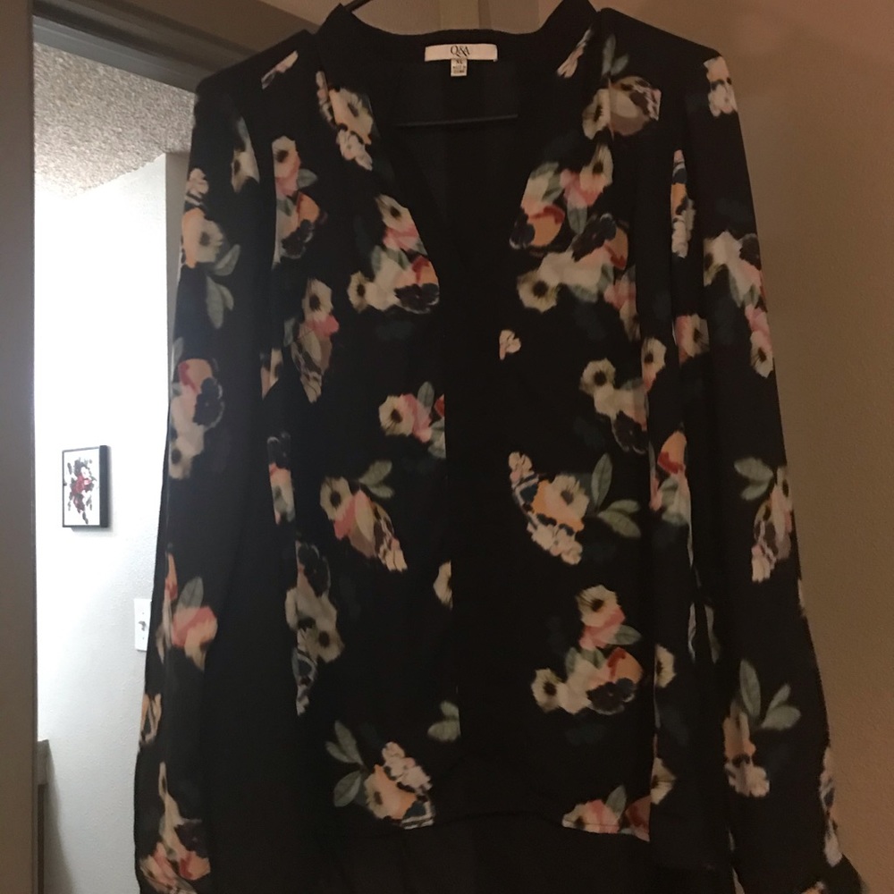 Blouse with abstract floral design